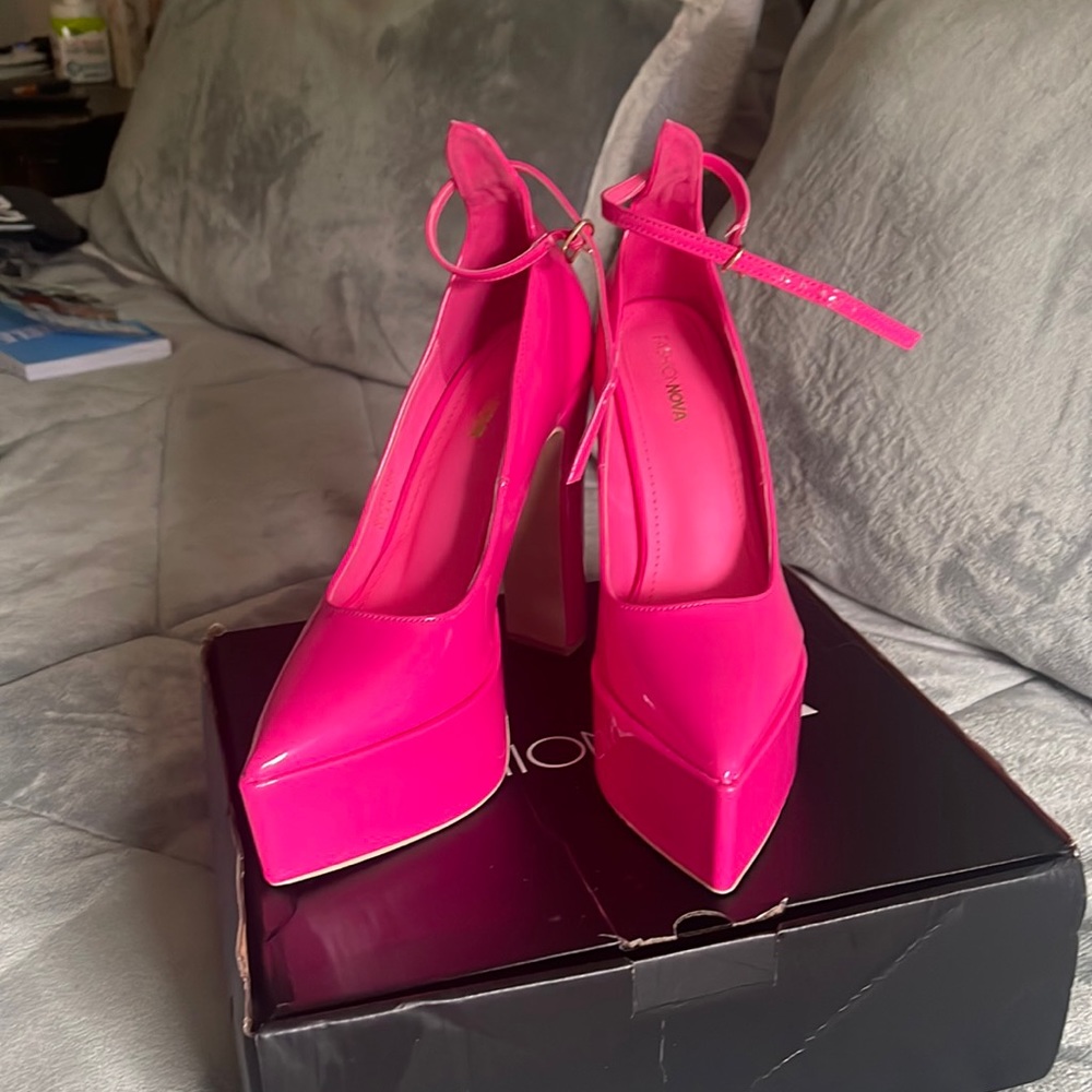 Fashion, nova shoes